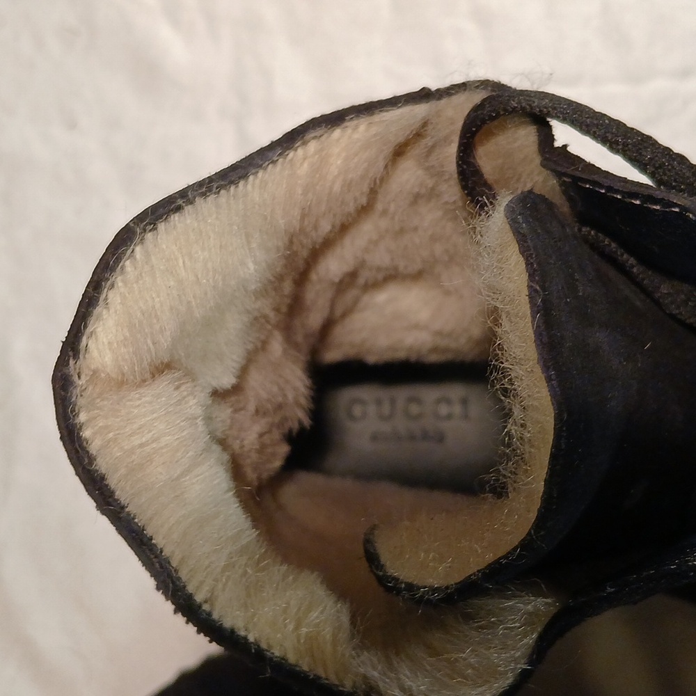 🔥 🔥 Like New Gucci Black Suede & Fur High Top Booties - Picture 9 of 16